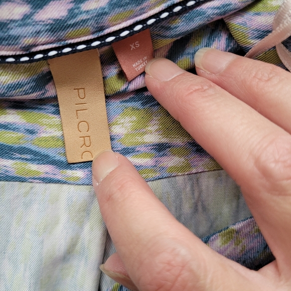 Anthropologie Pilcro Tisha Surplice Blouse, VGUC, Size XS - Picture 10 of 11